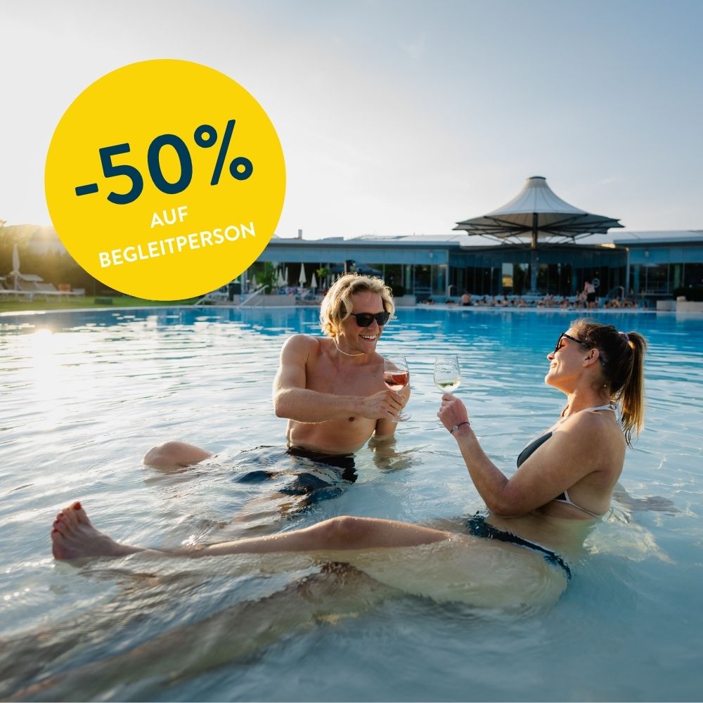 Hotelangebot: Pärchen im Pool